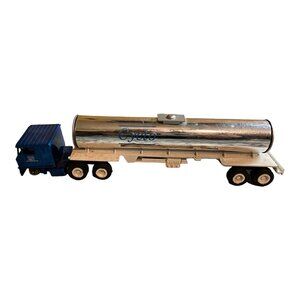 Vintage 1980s Cycto USA Winross Blue Silver Fuel Tanker Truck Collectible Model